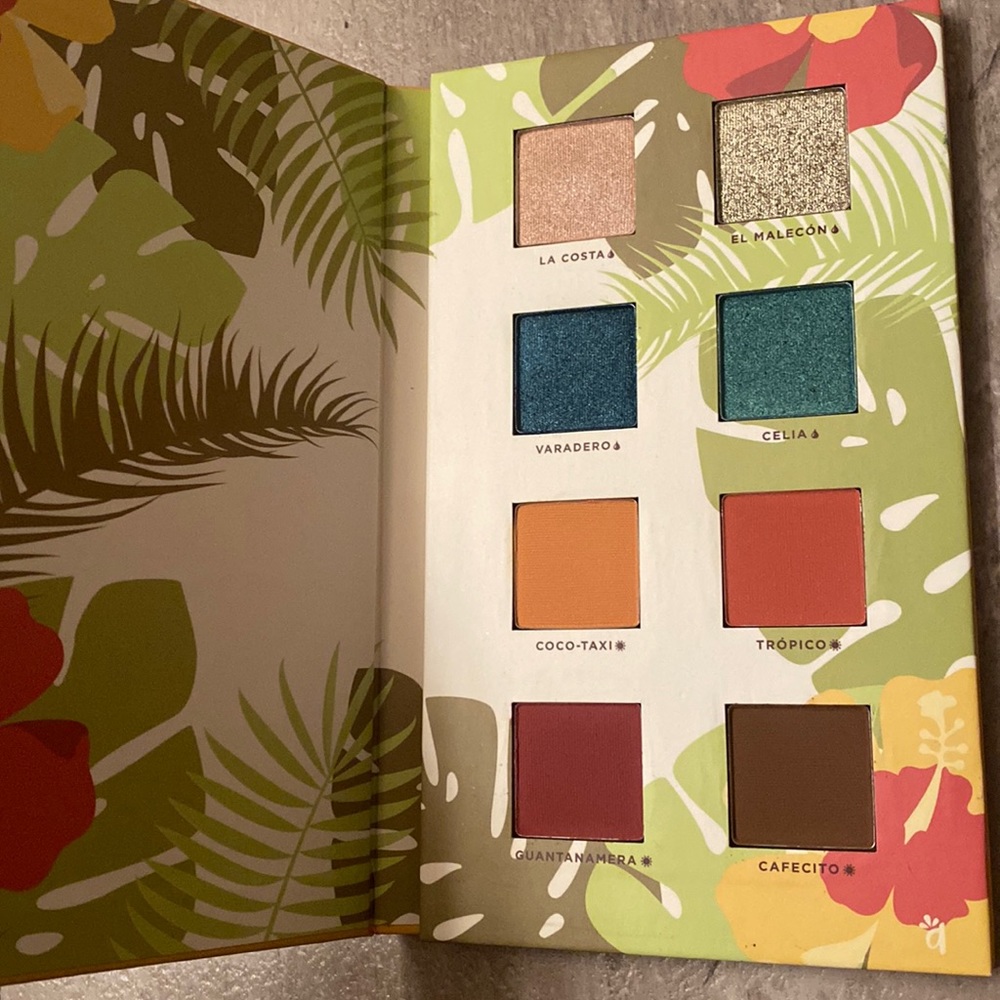 Alamar Cosmetics Reina Del Caribe Eyeshadow palette volume 1 - brand new